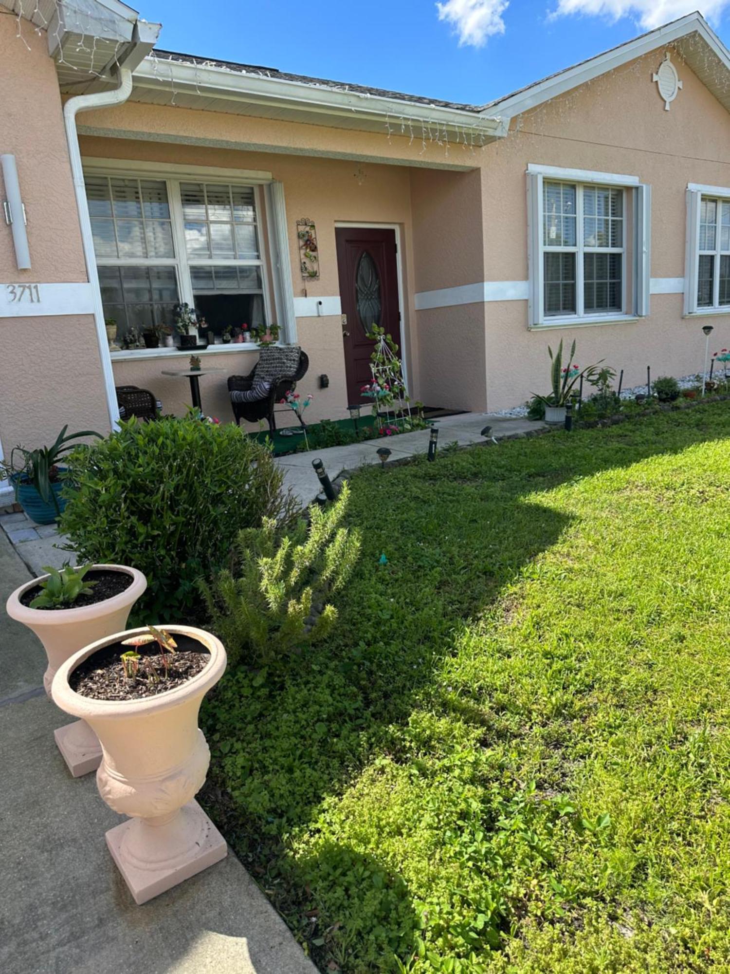 Quiet Room In A Family Home Lehigh Acres Exterior foto